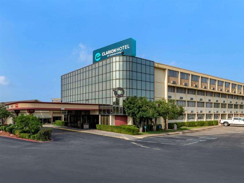 Clarion Hotel Broken Arrow - Tulsa Exterior photo
